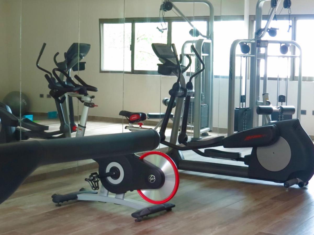 Palmarena Rooms & Residences - Long Stay Comfort With Parking, Sauna, Gym & Pool - Steps From 5Th Avenue プレヤデルカーメン エクステリア 写真